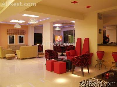 Dennys Inn Hotel 10